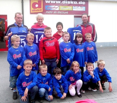 Neue Trikots für unsere Jüngsten