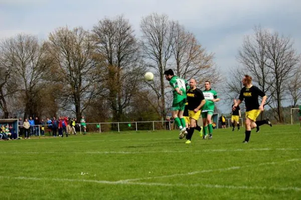 10.04.2016 SV 1924 M'bernsdorf II vs. OTG 1902 Gera II