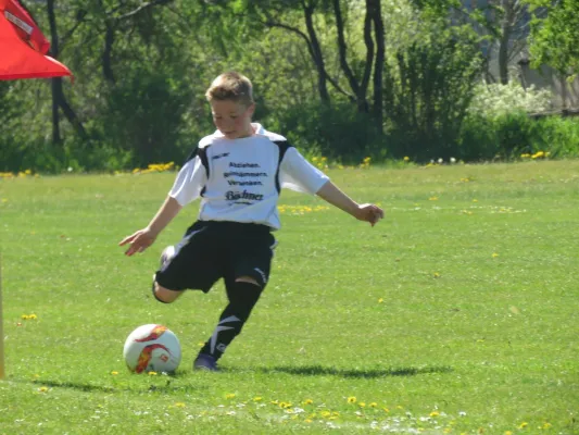 07.05.2016 SV 1924 M'bernsdorf vs. 1. FC Greiz II