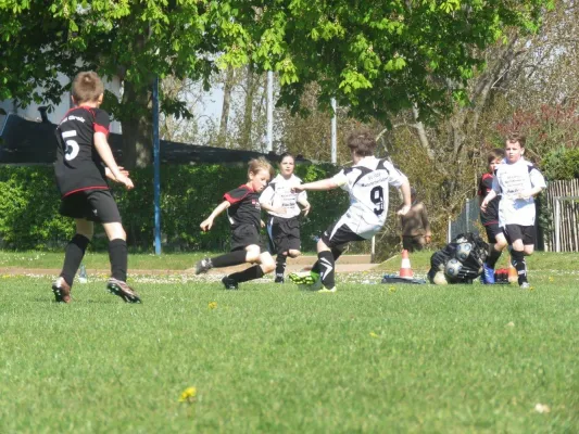 07.05.2016 SV 1924 M'bernsdorf vs. 1. FC Greiz II