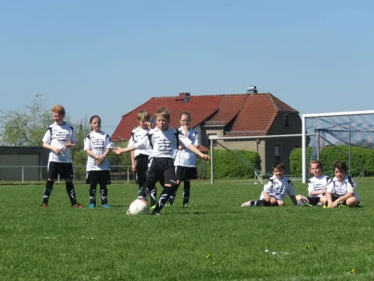 07.05.2016 SV 1924 M'bernsdorf vs. 1. FC Greiz II